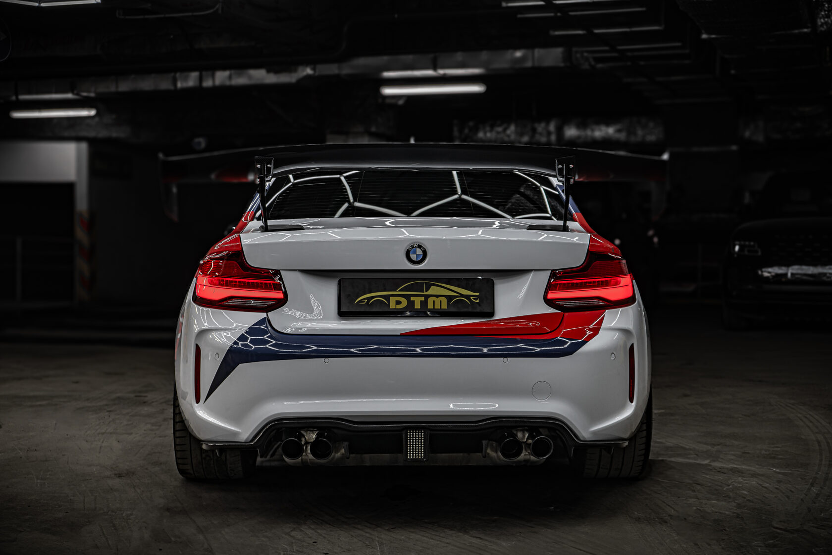 Оклейка плёнкой BMW