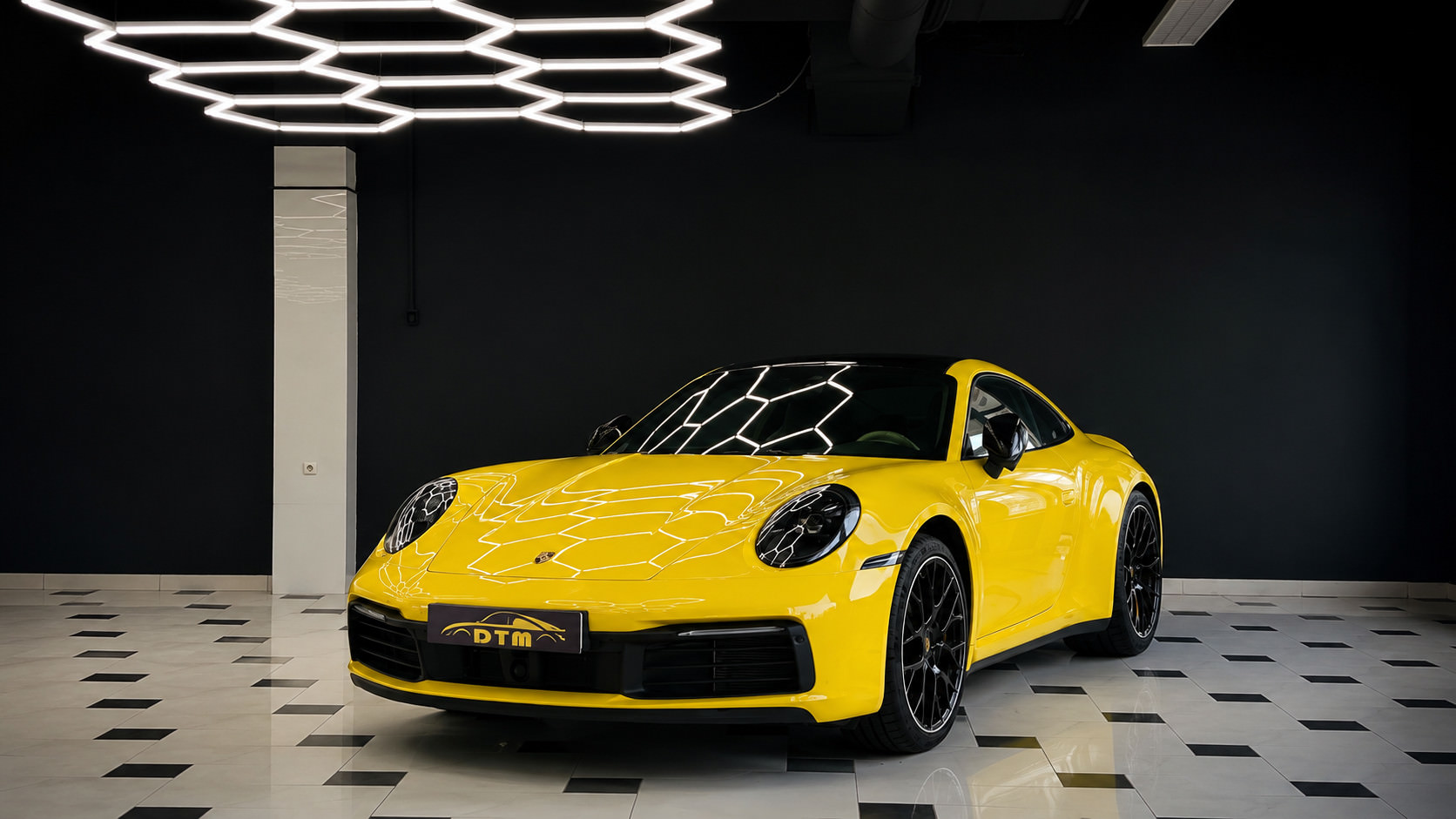Porsche 911 в цветной полиуретан
